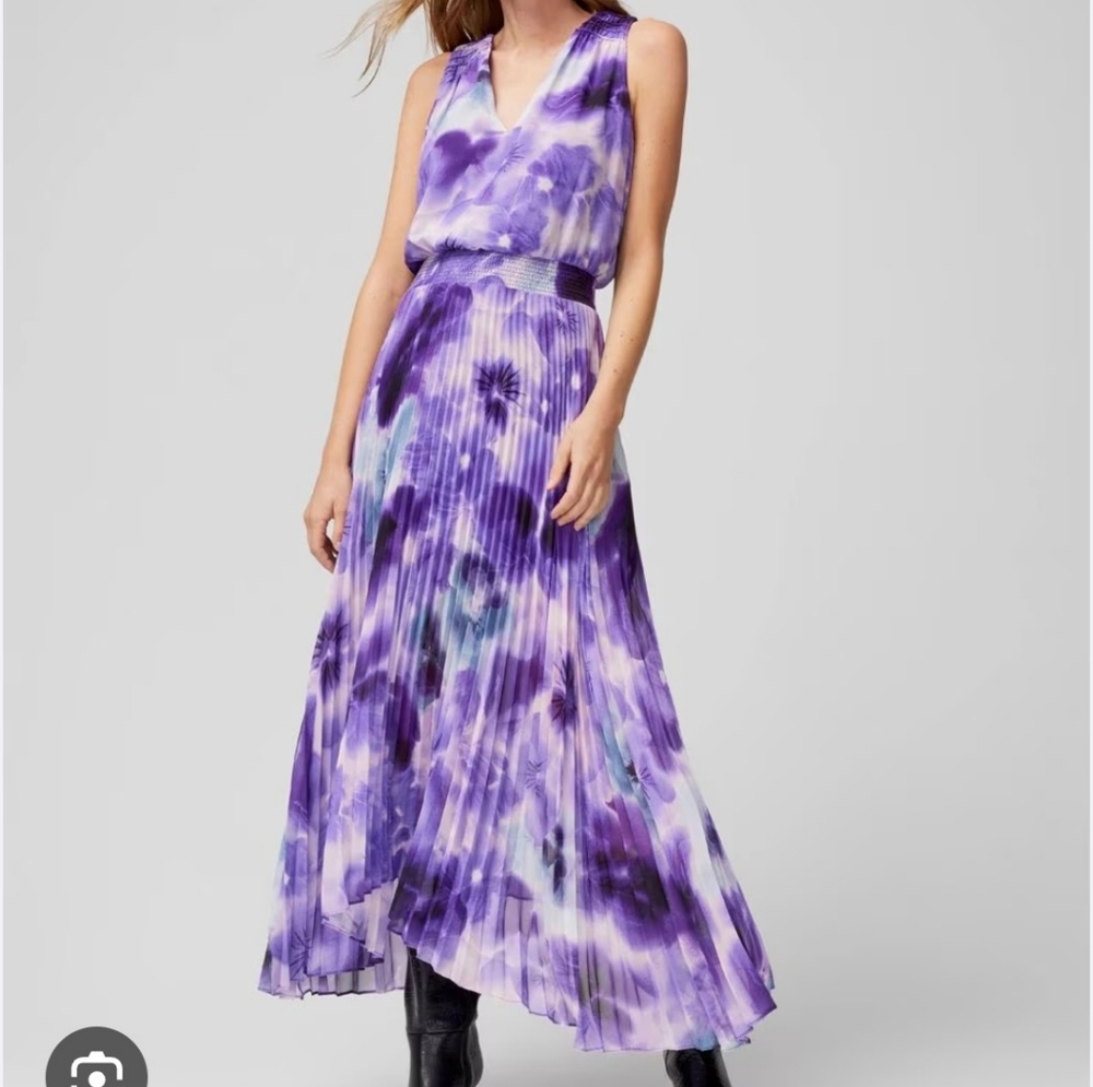 WHBM Sleeveless Smocked V-Neck Pleated Midi Dress